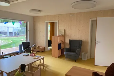 Installation PV-Anlage auf Geräteschuppen Huawei mit BYD